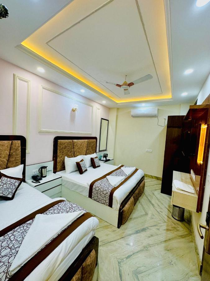 Hotel Samrat Residency 10 Mints Walking Distance Nizamuddin Railway Station New Delhi Bagian luar foto