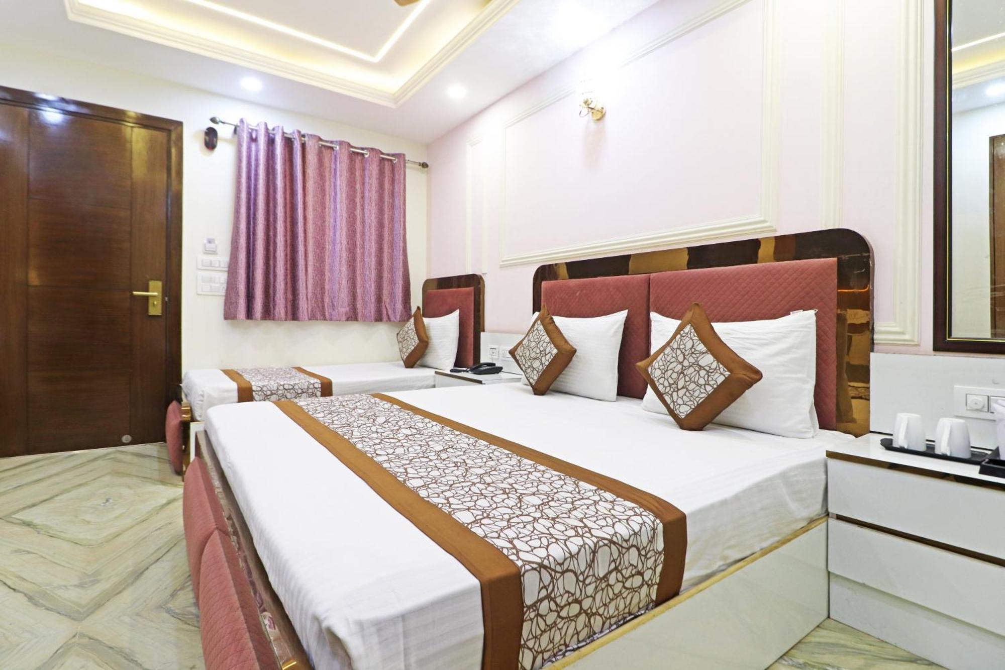 Hotel Samrat Residency 10 Mints Walking Distance Nizamuddin Railway Station New Delhi Bagian luar foto