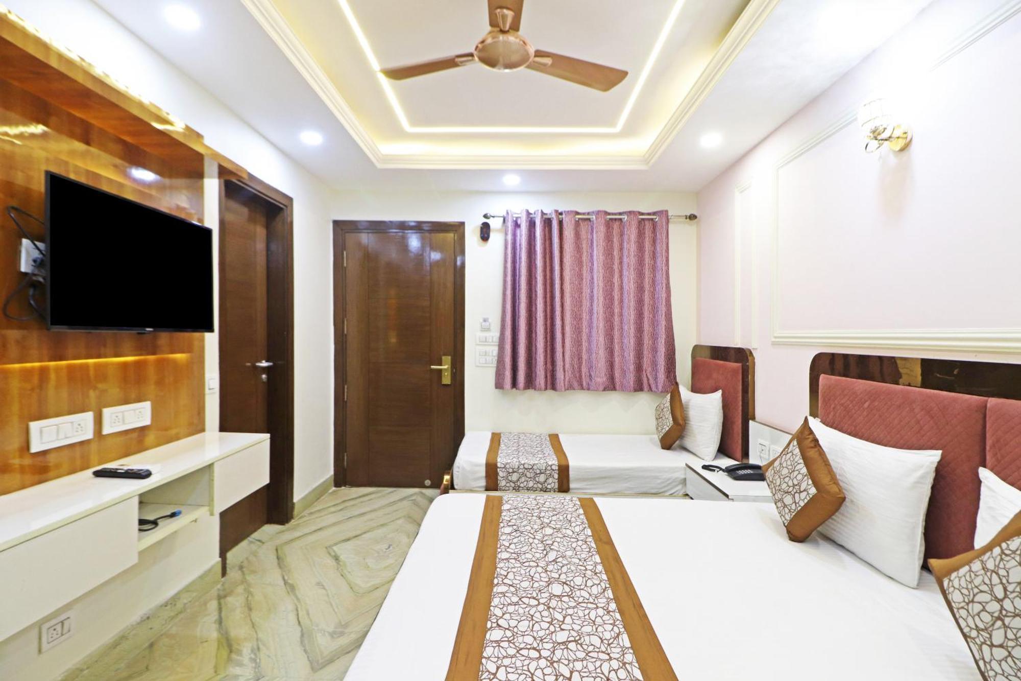 Hotel Samrat Residency 10 Mints Walking Distance Nizamuddin Railway Station New Delhi Bagian luar foto