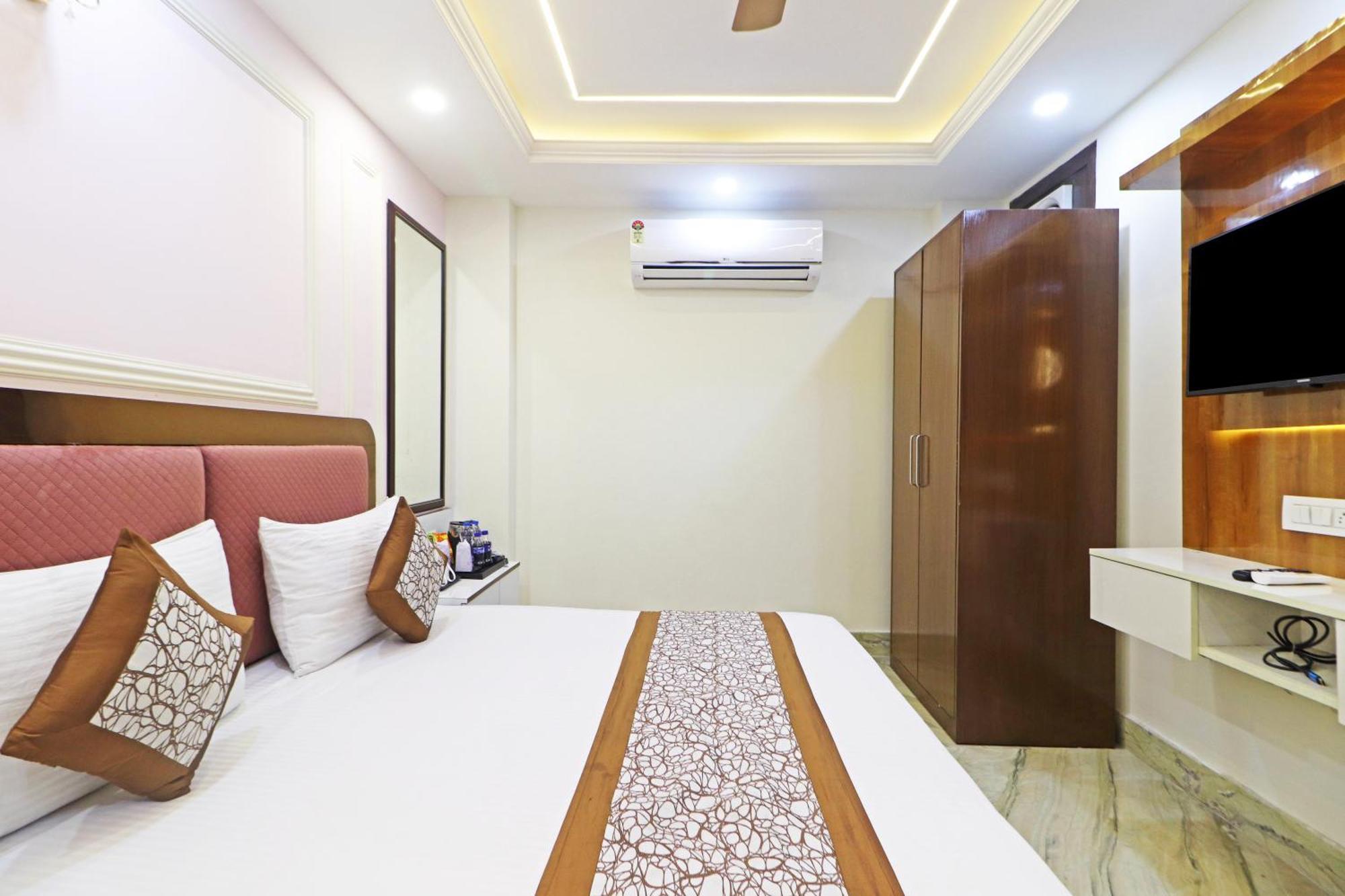 Hotel Samrat Residency 10 Mints Walking Distance Nizamuddin Railway Station New Delhi Bagian luar foto
