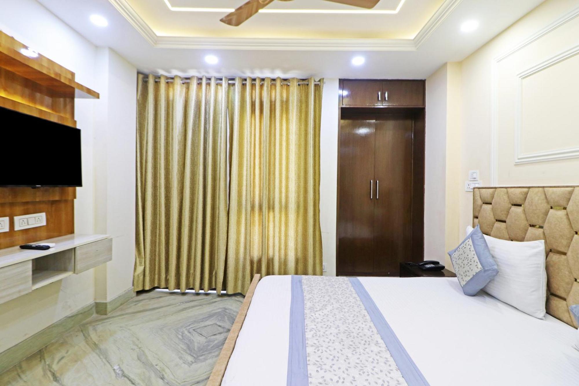 Hotel Samrat Residency 10 Mints Walking Distance Nizamuddin Railway Station New Delhi Bagian luar foto